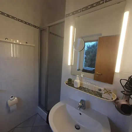 Abm 16 Apartment *